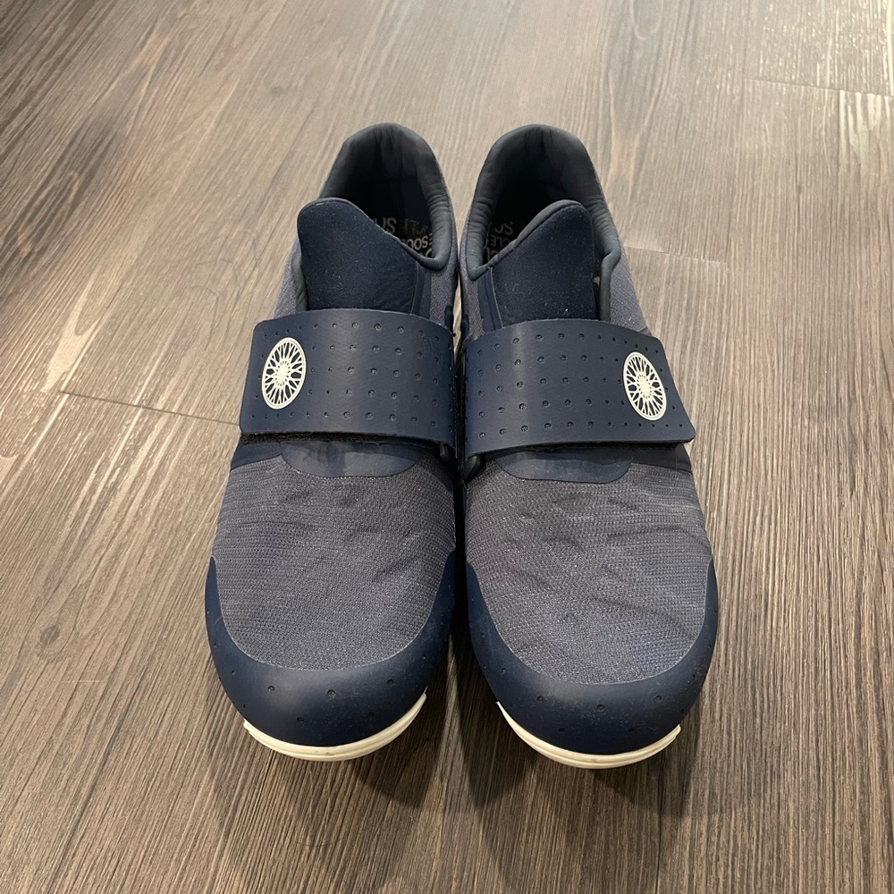 SoulCycle Legend Navy Blue cycling shoes, clips included! Less than 50 rides!